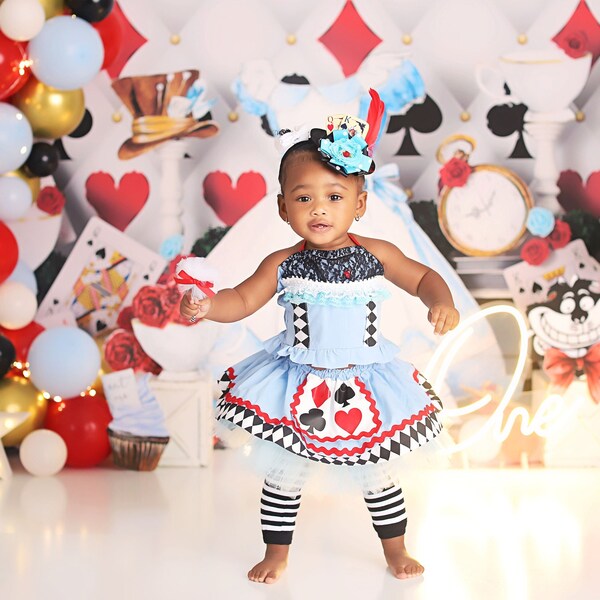 Alice in Wonderland outfit, ONEderland birthday, blue Alice dress,  smash cake outfit, first birthday, Toddler baby girl Alice costume