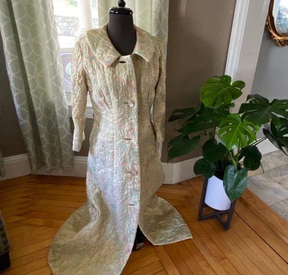 Elizabeth Arden Vintage Gold Lame Dressing Gown R… - image 1