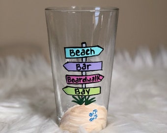 Beach pint glass/Beach beer glass/Summer pint glass/Summer beer glass/Beach house pint beer glass