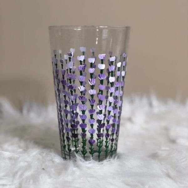 Lavender hand-painted pint glass/lavender beer glass/flower pint glass/flower beer glass/spring pint glass/spring beer glass