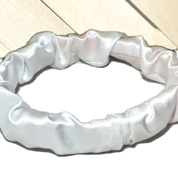 White Satin Over The Collar Dog or Cat Scrunchy for Weddings, First Communion or Other Special Events, Satin Over the Collar Cover