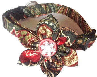 Red & Green Paisley Christmas Flower Collar for Female Dogs and Cats
