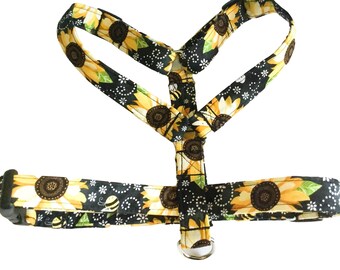Black Sunflower & Bumble Bee Adjustable Roman Harness for Dogs /Matching Leash Option / Matching Flower or Bow tie Option