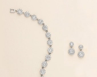 Earrings Bracelet Set, Silver Crystal wedding bracelet, Bridesmaid bracelet, cubic zirconia bracelet, bridal jewelry, Aubrie Bracelet Set