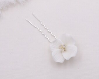 Porcelain Flower Wedding Hair Pin, Flower Pearl Hair Pin, Bridal Hairpins, Wedding Hairpin, bridal hair pearl, Sadie Flower Hairpin