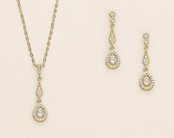 Silver Wedding Jewelry Set, cubic zirconia earrings, bridal jewelry, wedding earrings, Adrianna Teardrop Jewelry Set