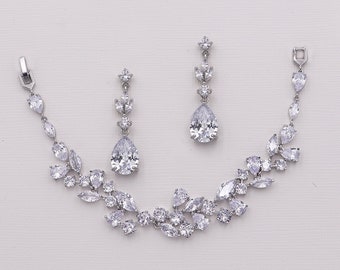 Bridal Bracelet Set, Wedding Earrings and Bracelet, Silver Jewelry, Bracelet and Earrings Set, Nala Earrings Bracelet Set