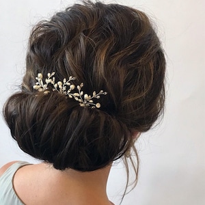 Crystal freshwater pearl wedding hair pin Gold, bridal hair accessories, Sold Individually, Aryana Pearl Gold Hairpin image 3