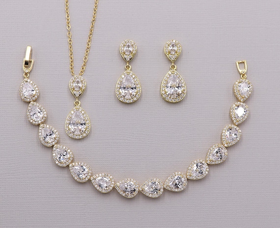 Bridal Jewelry Set Packaging Type  Packed in good quality boxes Occasion   Wedding at Rs 8500  Set in Jaipur