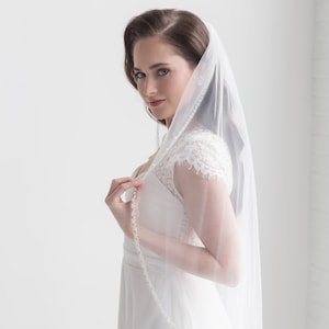 Beaded Wedding Veil, Beaded Edge Wedding Veil, Beaded Ivory Bridal Veil, Beaded Bridal Veil, Ivory Wedding Veil, Beaded Wedding Veil image 3