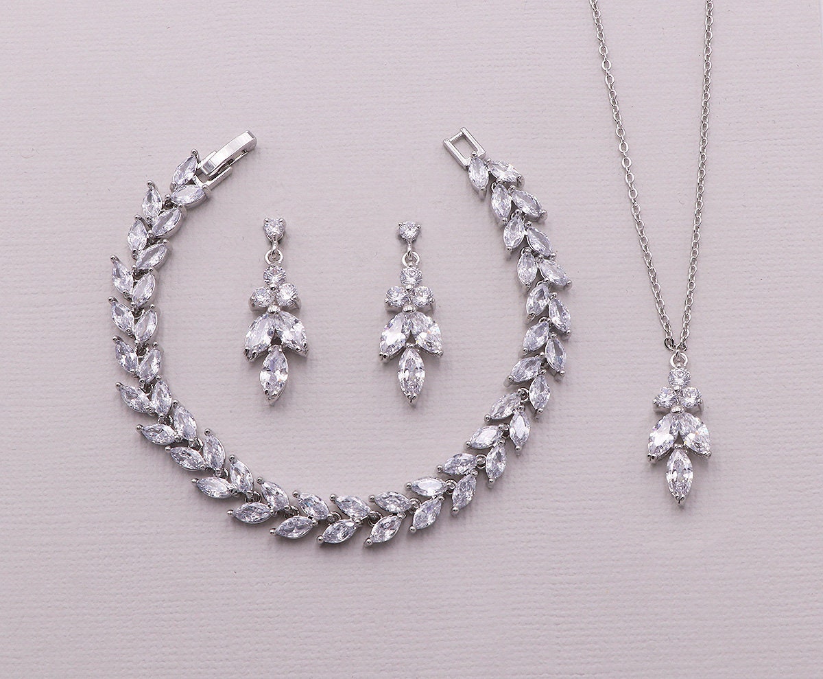 Wedding Jewelry Set, Bridesmaid Jewelry Set, Silver Brides Jewelry Se…