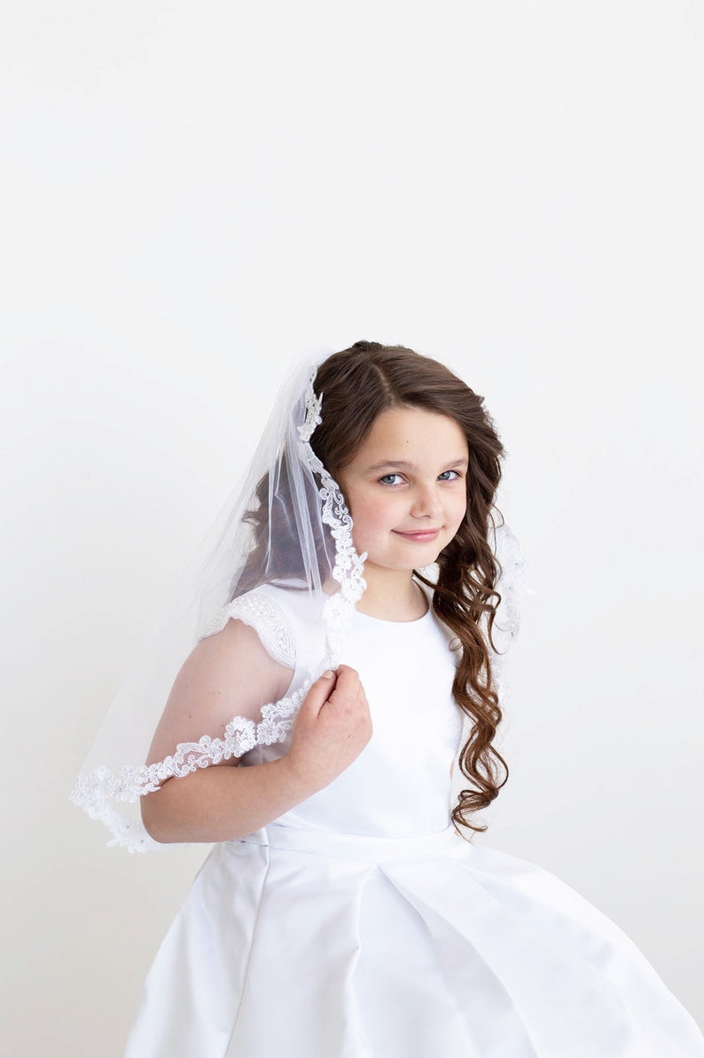 First Communion Veil, Lace Edge Veil, One Tier Lace Edge Veil, Children Girl's First Communion Veil, Lace Edge Communion Veil image 3