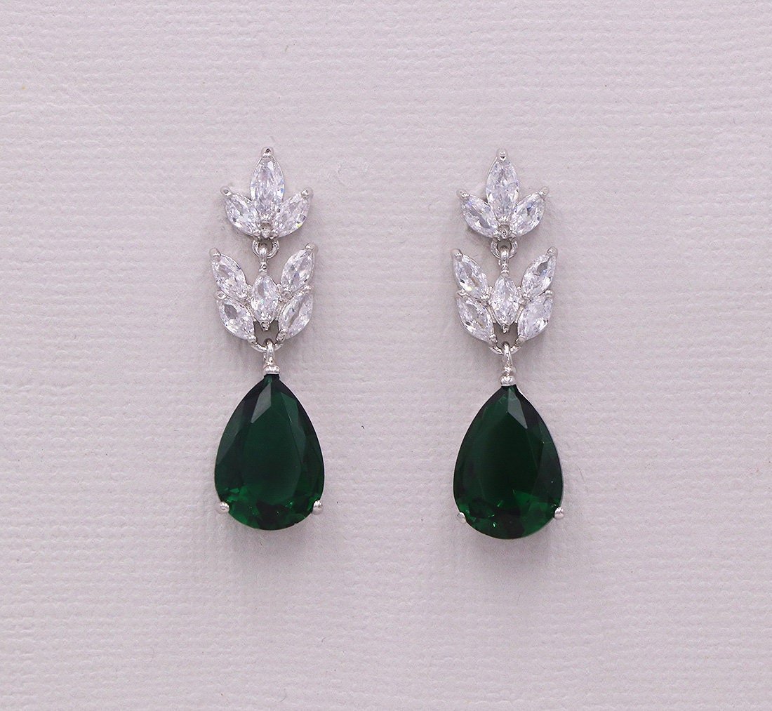 Emerald Green Earrings, Green Wedding Earrings, Bridal Earrings Green