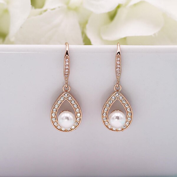 Rose Gold Pearls Earrings