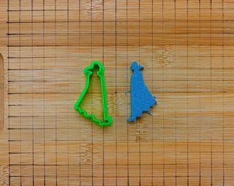 Dracula Outline Cookie Cutter Stamp – Adult Vampire Halloween Fondant Biscuit Cutter – Multi-Size