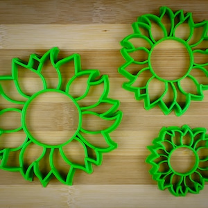 Sunflower - Helianthus - Yellow flower - Symbol of unconditional love - Cookie cutter Multi-Size