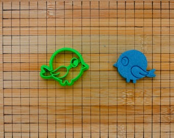 Round Bird Cookie Cutter – Small Singing Bird Shape – Adorable Animal – Multi-Size Baking Mold