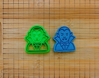Adult Dracula Cookie Cutter Stamp – Smiling Vampire Halloween Fondant Biscuit Cutter – Multi-Size