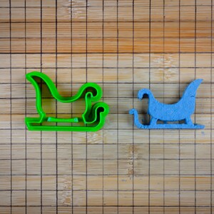 Christmas Sleigh Cookie Cutter - Xmas Sled Pulled by Reindeers Ornament - Santa Claus Skid Sledge