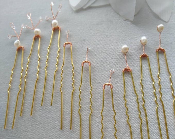 Pearl and rose gold hair pins, Swarovski and pearl hair accessories, bridal hair accessories, dainty hair pins, delicate hair accessories