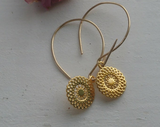 Threader earrings with sun charms