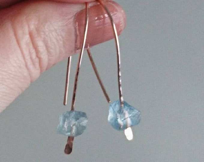 Raw aquamarine  earrings, rose gold jewellery, threader earrings, March gift for her,birthday ideas best friend,bridesmaid jewelry