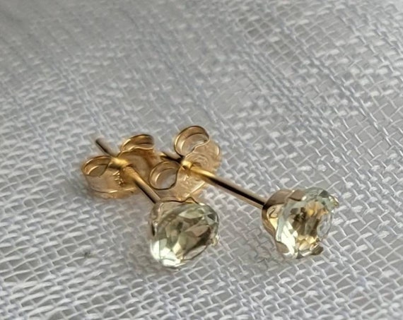 Green amethyst stud earrings in 14ct gold