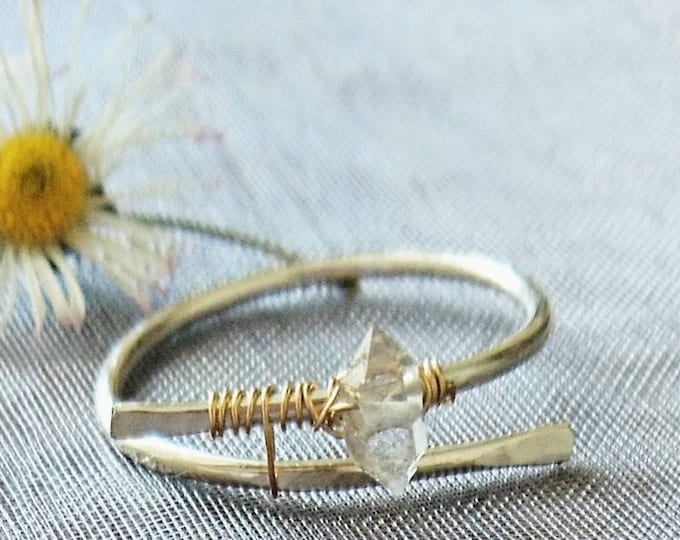 Herkimer diamond ring with gold filled wire, cross over ring, jewellery gift for fiancé, girlfriend, anniversary, birthday, unique design