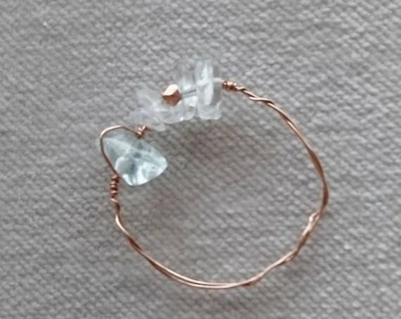 Aquamarine ring, aquamarine chips rose gold wire ring,dainty jewelry,dainty gold ring,March birthday gift for her,birthstone March, blue