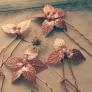 Rose Gold Leaf Hairpins: Bridal Hair Accessory with Pearls (Set of 12)