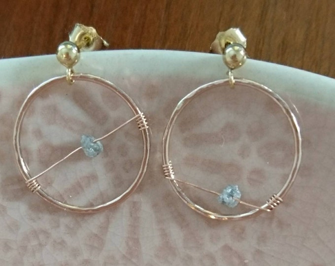 Hoops with raw diamonds- minimal jewellery-April gift for her, modern elegance, hoops, hammered rose gold, mixed metal