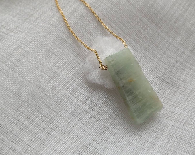 Aquamarine pendant