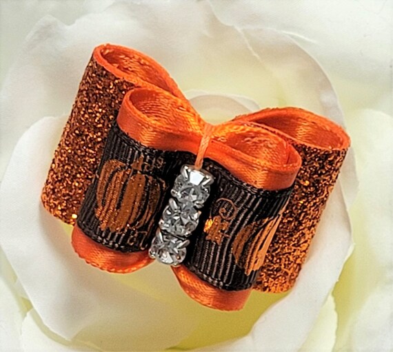 ドッグフード bow Glitter Orange Pumpkin Dog Topknot Show Bow, Fall Season