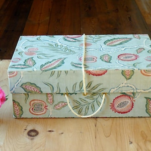Wedding Travel Maxi Box in Paradise Fruit Mint | Wedding Dress Storage | Abroad Wedding Gift | Wedding Dress Preservation Box