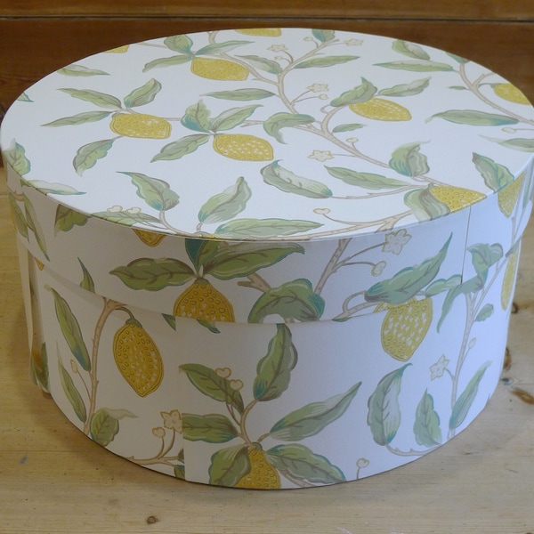 Large Edwardian Style Hat Box in William Morris Lemon Tree White Design | Handmade in England