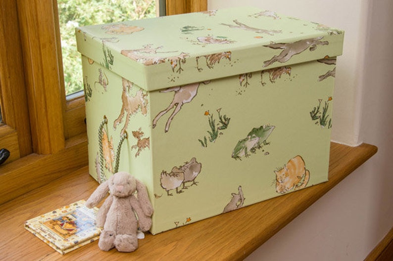 toy box for small spaces