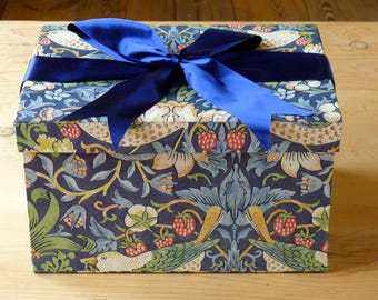 William Morris Memory Box Large in Strawberry Thief Navy - Memories & Keepsakes