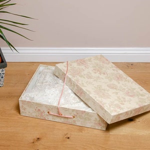 Wedding Travel Medium Box in Classic Designs | Wedding Travel Box for Abroad Weddings