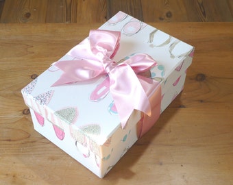 Luxury Shoe Box (Large) in World at Your Feet Design | Handmade in the UK