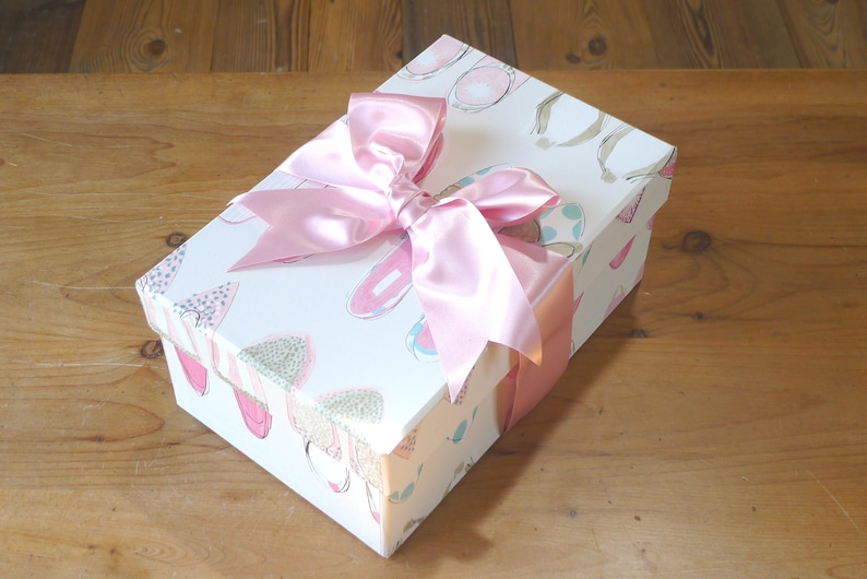 The Empty Box Company Handmade 
Luxury Shoe Box (Large) in World at Your Feet Design