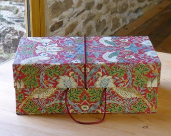 William Morris Strawberry Thief Red Wedding Dress Travel Box - Travel Maxi Size