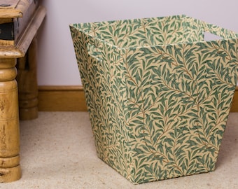 William Morris Prullenbak/mand in wilgengroen - opberger voor thuis, handgemaakt in Engeland