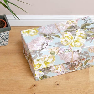 Wedding Travel Maxi Box in Floral Designs | Wedding Travel Boxes for Abroad Weddings