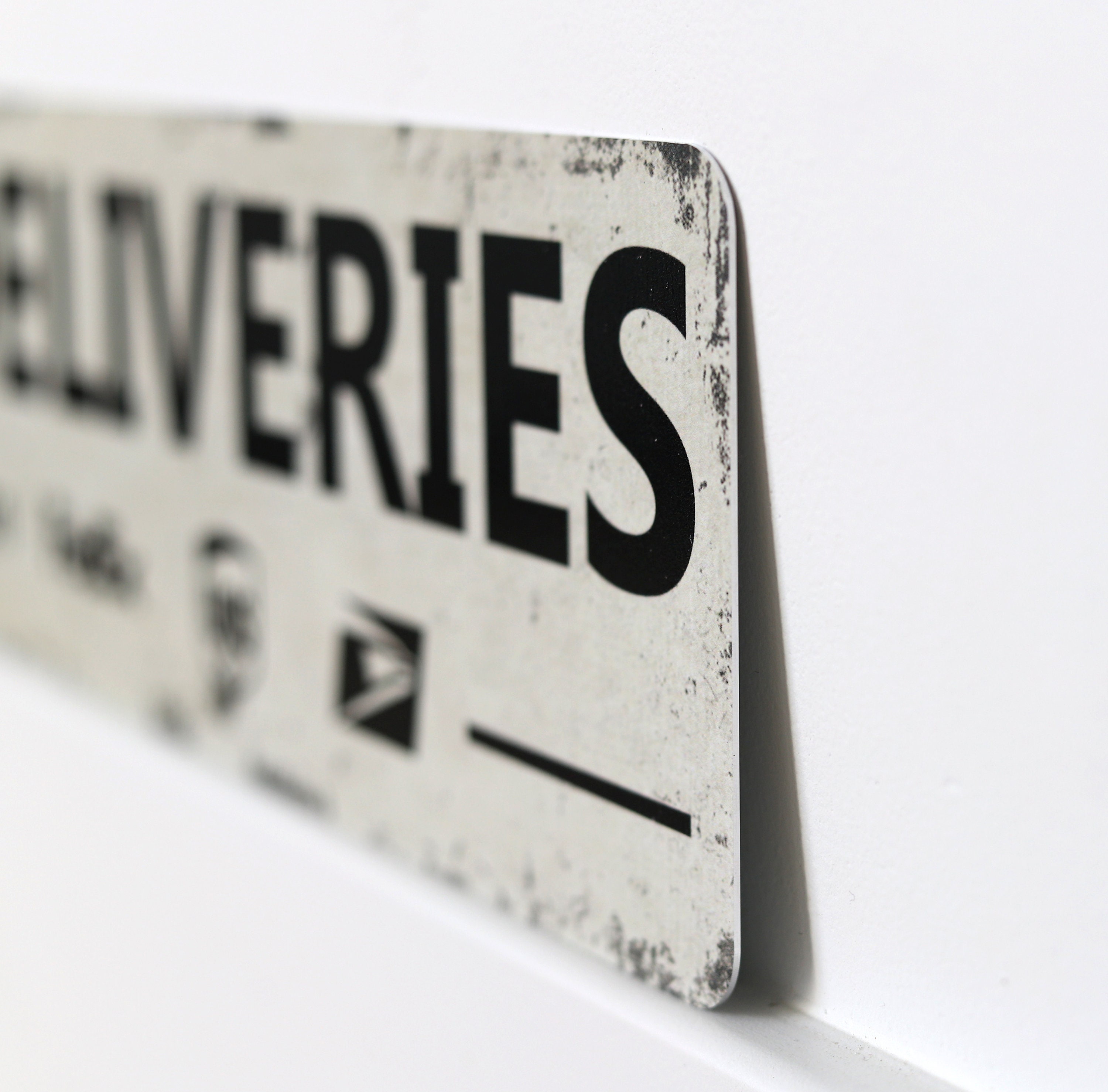 Rustic Deliveries Metal Sign With Arrow: Outdoor Delivery Location - Etsy