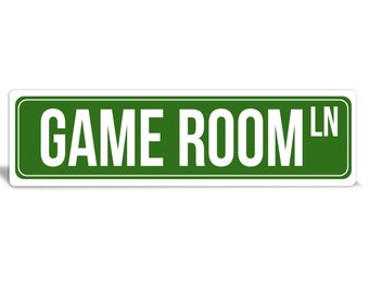 Custom Green Metal Street Sign: Personalized Outdoor Decor