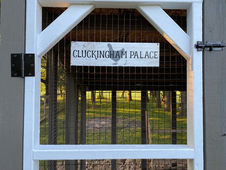 cluckingham palace, chicken coop sign, chicken coop DIY, chicken signs, coop sign, outdoor sign, farm sign, backyard farm decor, animal sign image 3