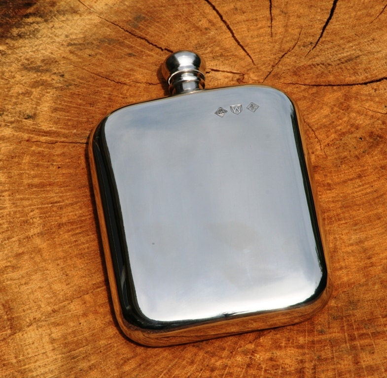 English Pewter Rounded Kidney Hip Flask Personalised Wedding Fathers Day  Gift Free Engraving 