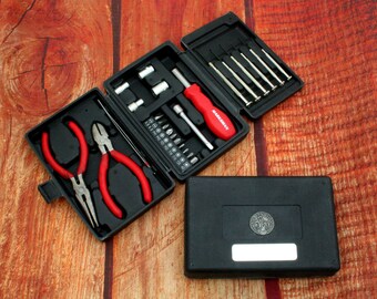 Simboli storici Casa e garage Kit di utensili multiuso essenziali da 26 pezzi Incisione gratuita per inaugurazione della casa Templare Celtico Britannia Regalo tk