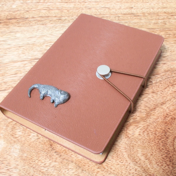 Otter Pewter Design A 6 Notepad Pocket Size Notebook Ideal British Wildlife Birthday Gift 252 nb