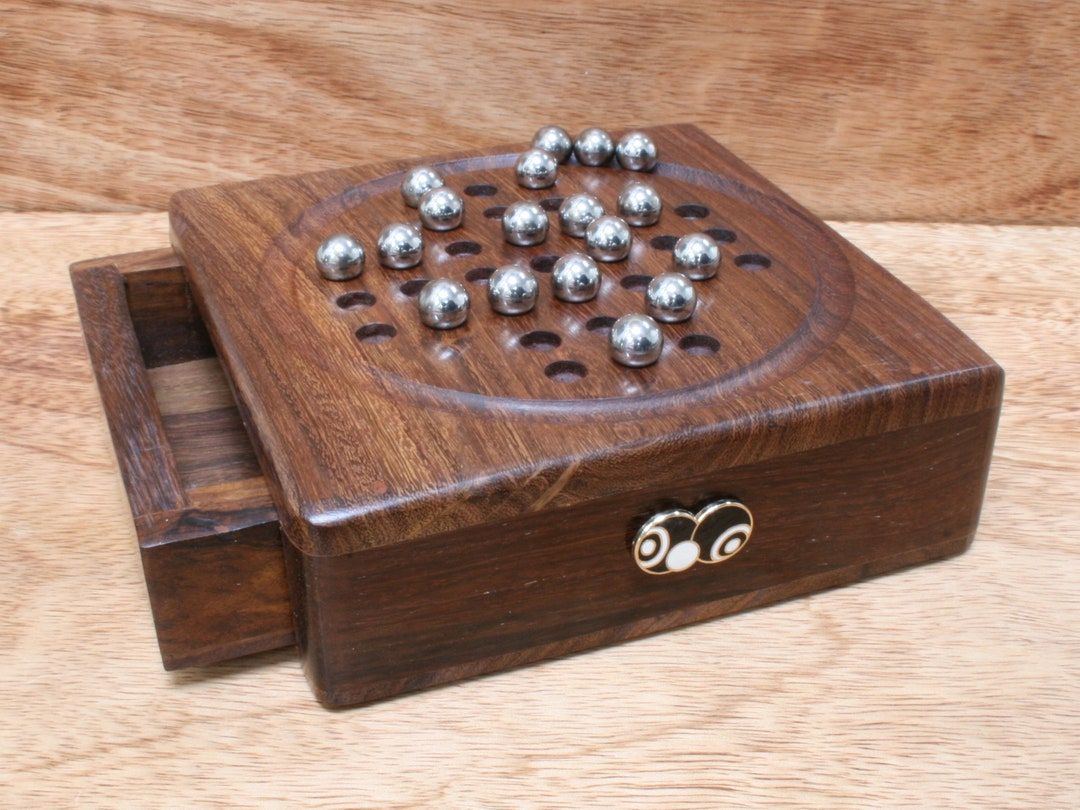 Gamekeepers Cottage Gifts Medusa Wooden Solitaire Set Board Game